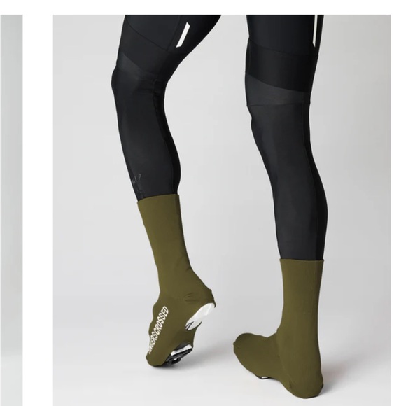 Fingerscrossed Cycling Shoe Covers 35-38EU - Picture 2 of 8